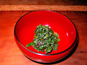Edible chrysanthemum with sesame paste